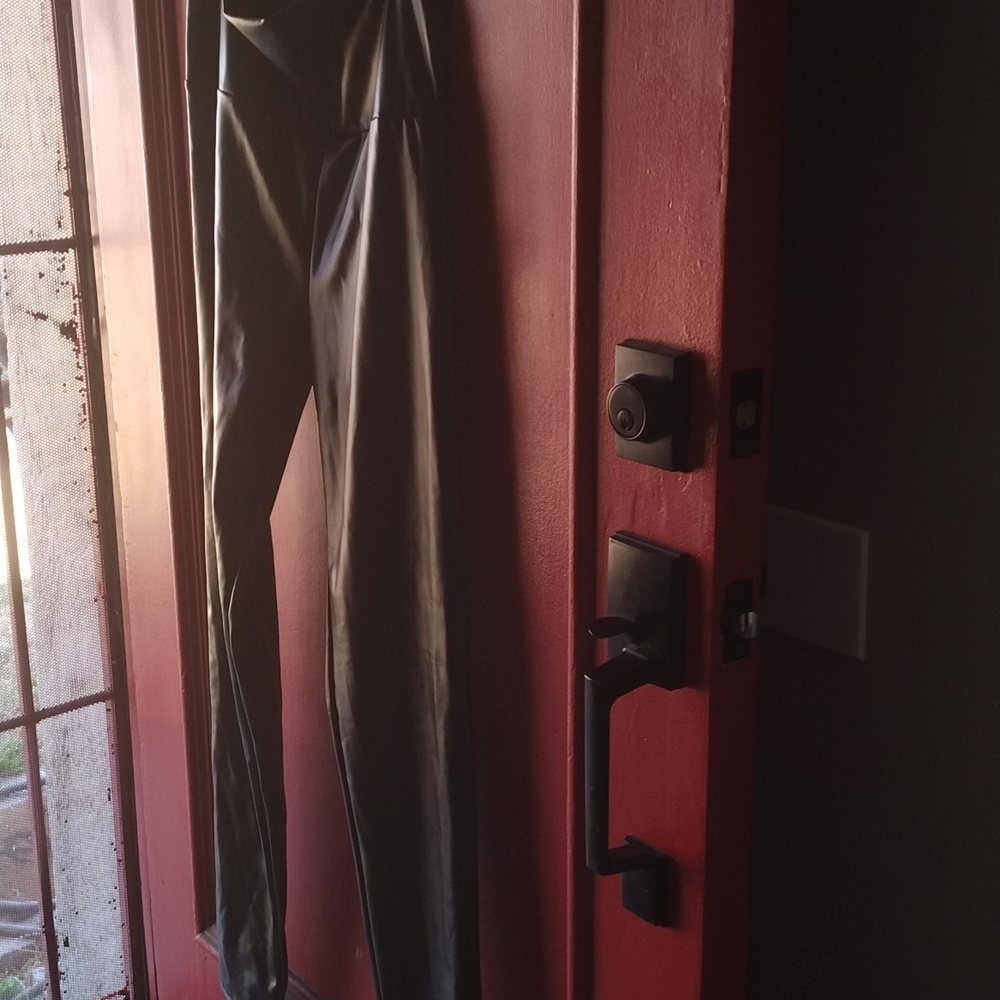 Woman black leather pants size XL spandex material